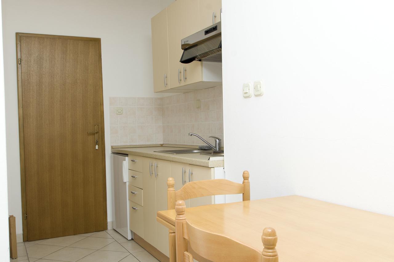 Apartments Vela Luka Extérieur photo