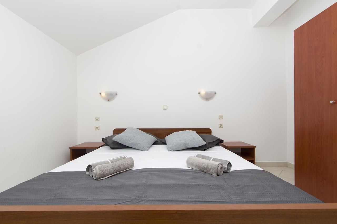 Apartments Vela Luka Extérieur photo