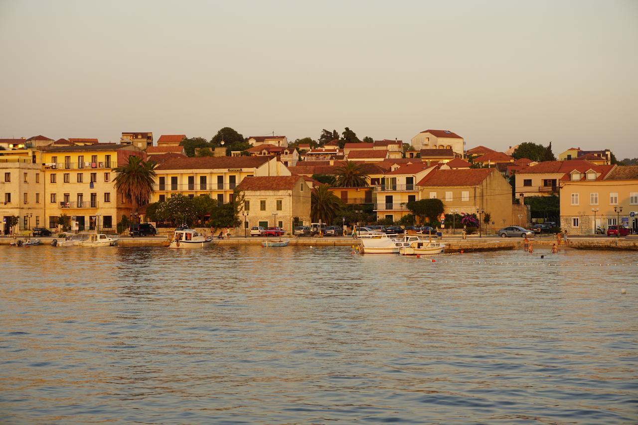Apartments Vela Luka Extérieur photo