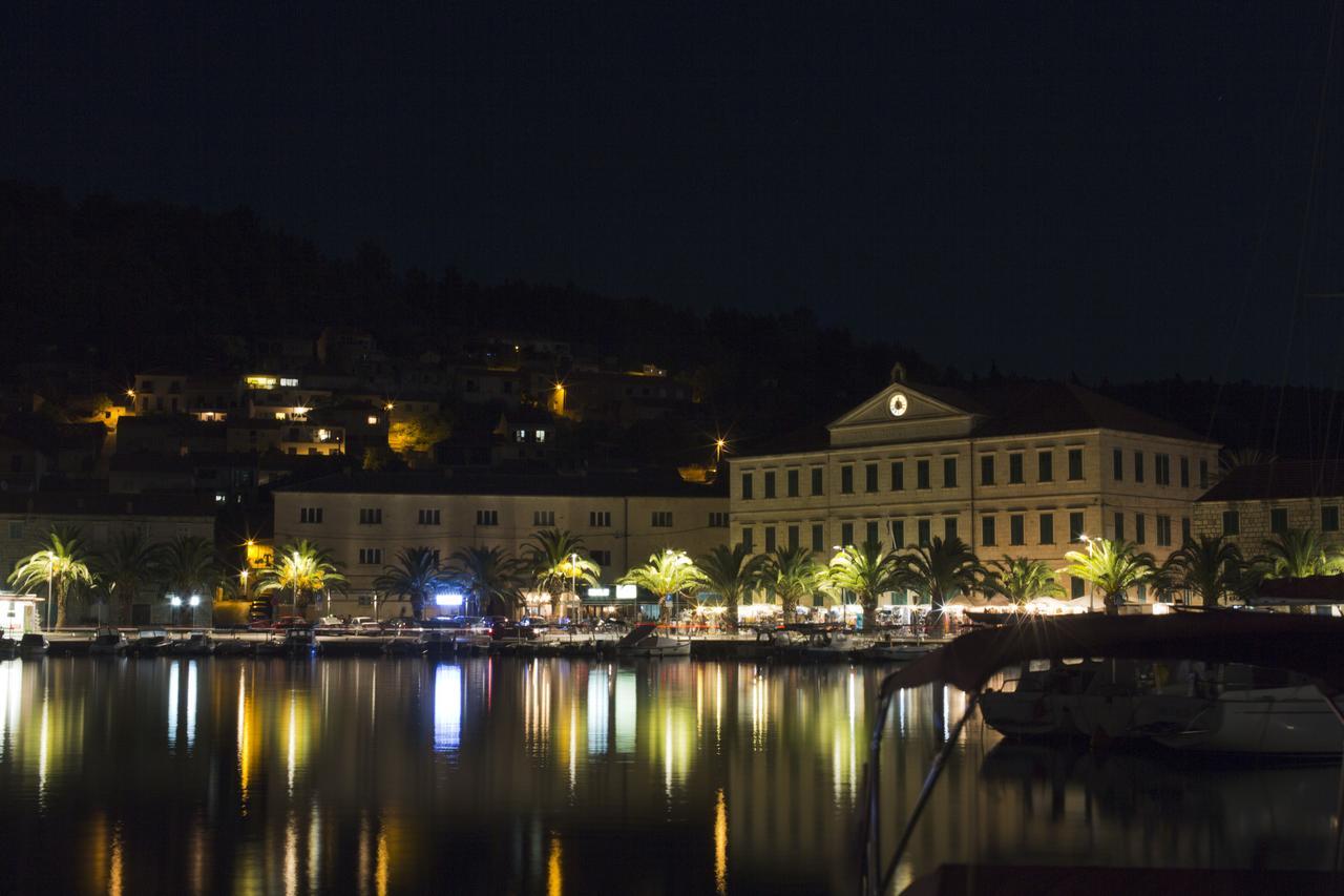 Apartments Vela Luka Extérieur photo