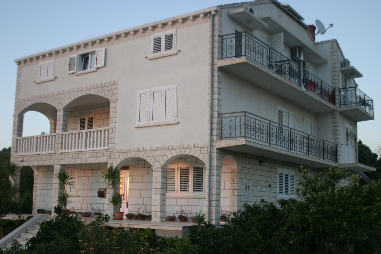 Apartments Vela Luka Extérieur photo