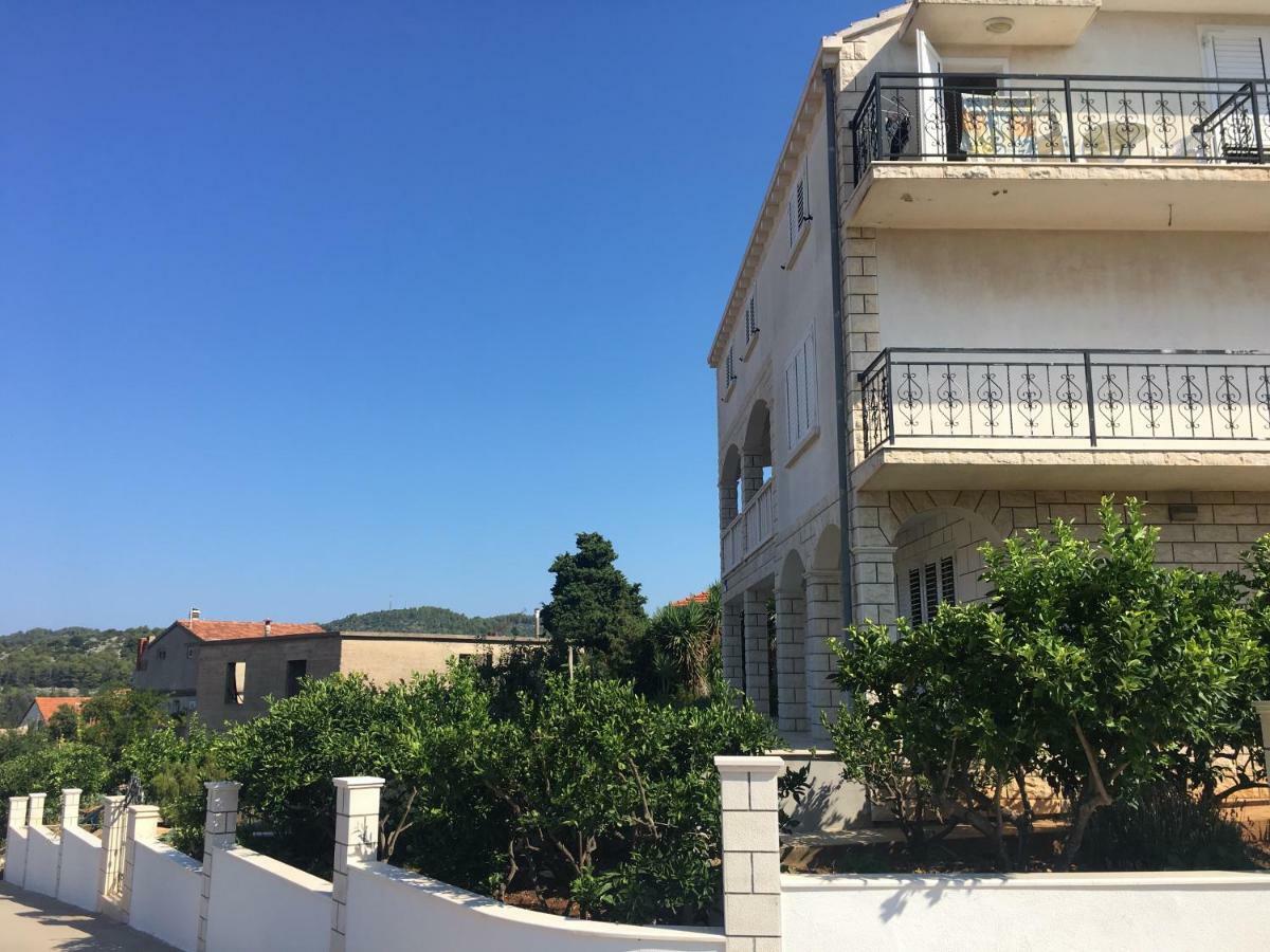 Apartments Vela Luka Extérieur photo
